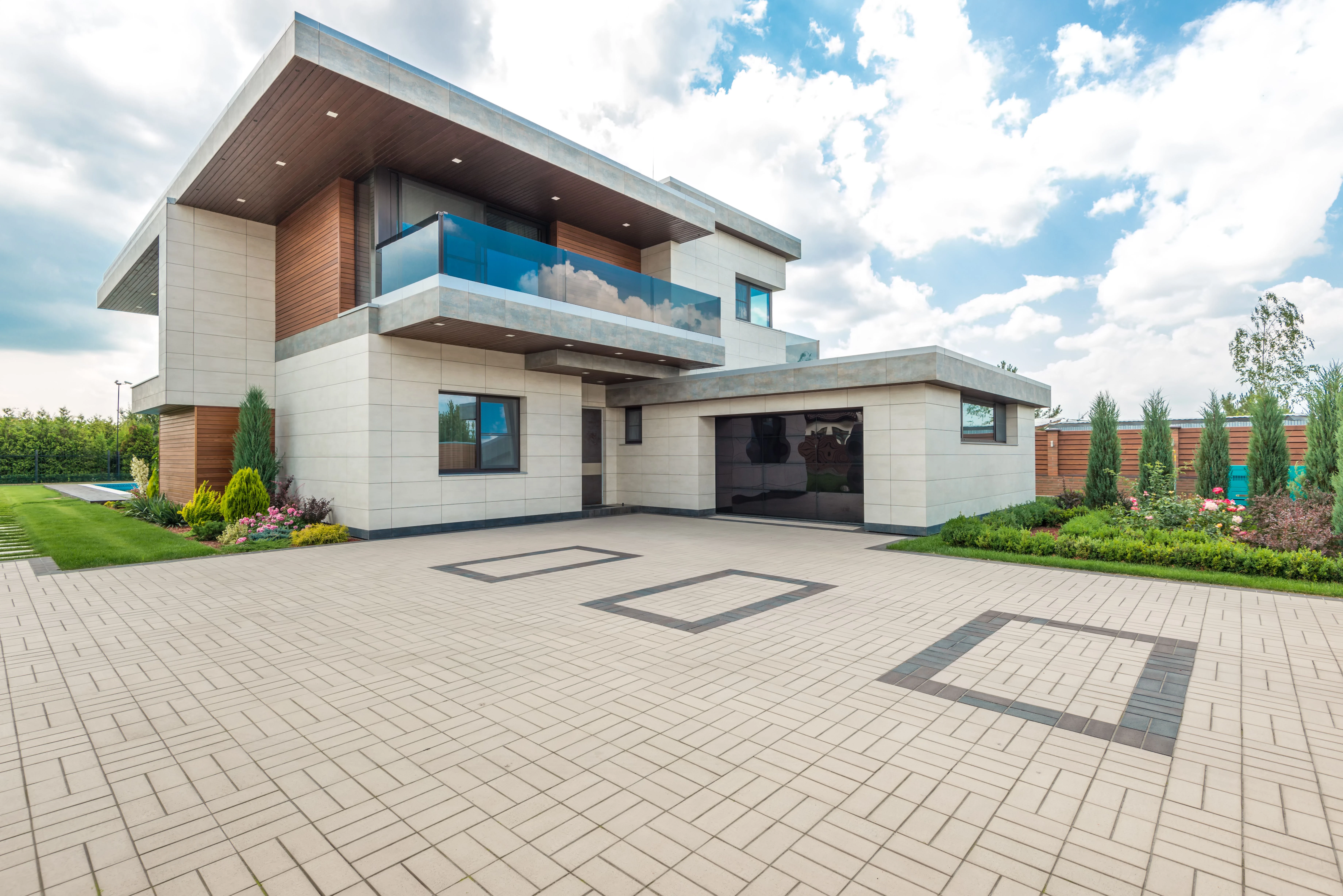 Residential garage door in Punta Gorda
